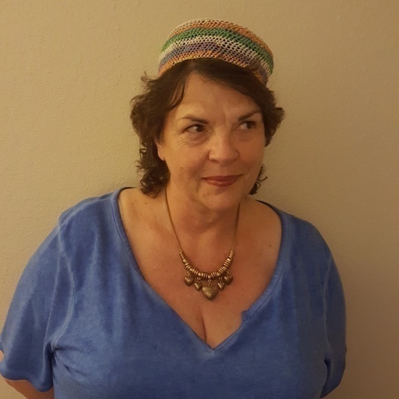 RARE NIGERIAN‎ MADE TELEPHONE WIRE PILLBOX HAT - Picture 3 of 5